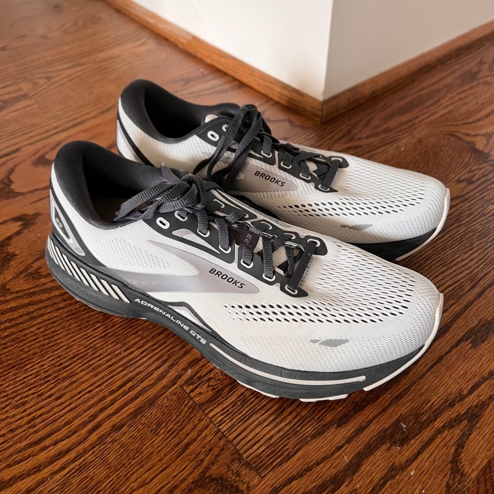 Brooks Adrenaline GTS 23 Mens Running Shoes Oyster Alloy Black 1103911D065 Sz 9 - Picture 3 of 16
